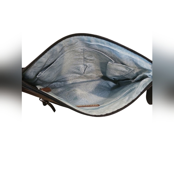 The Sak Black Reseda Multii Zip Embossed Leaf Detail Crossbody Purse 11" x 9" - Picture 5 of 11